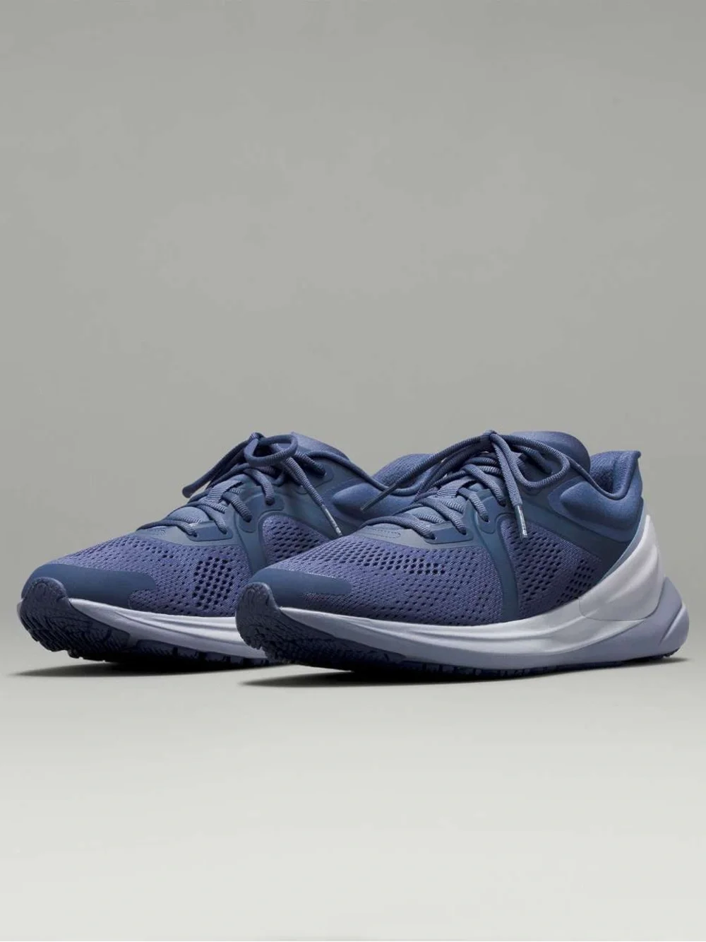 lululemon blissful women’s running shoes